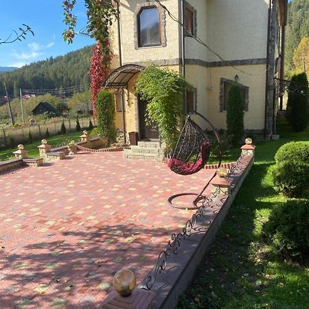 Золото Карпат Villa Iaremcea Exterior foto