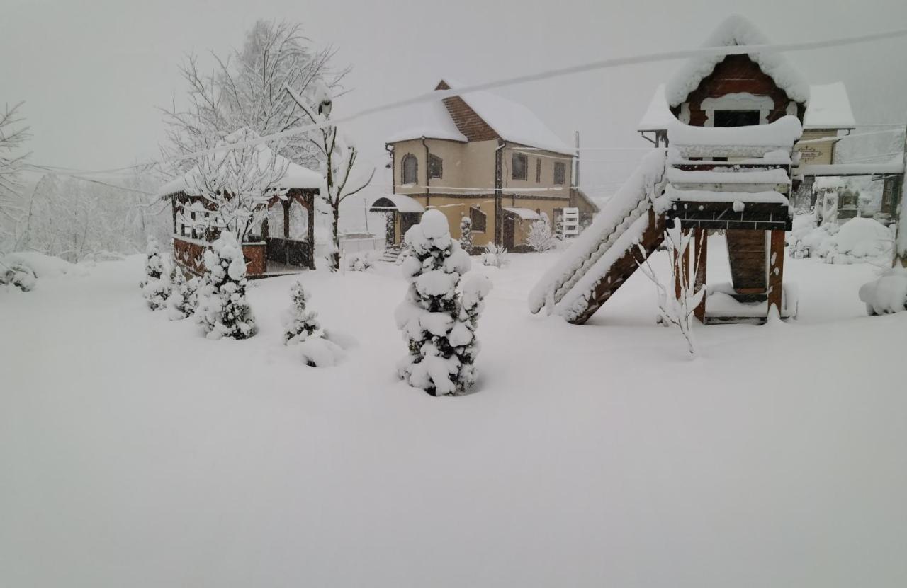 Золото Карпат Villa Iaremcea Exterior foto